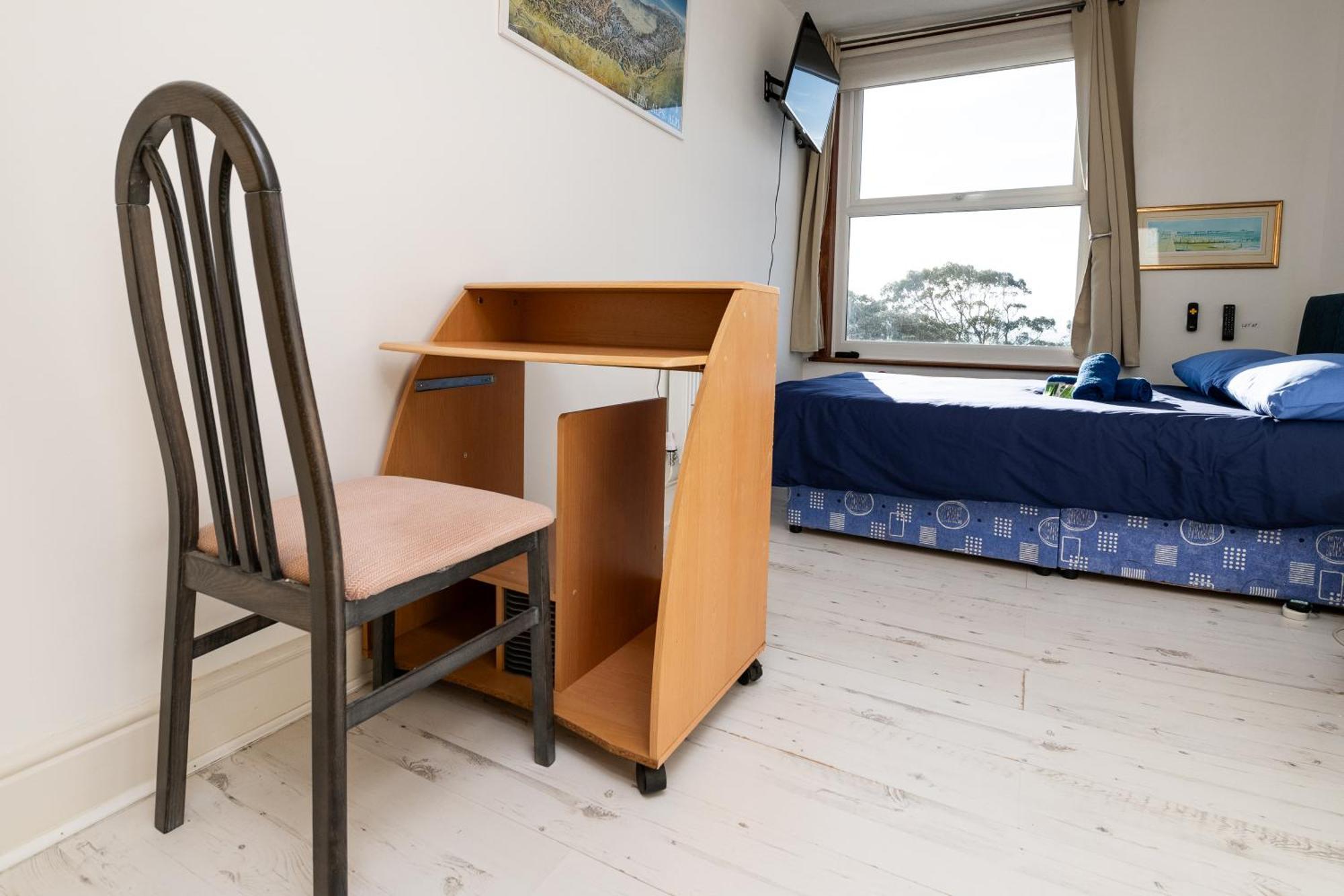 Seaview Central Портсмът Екстериор снимка