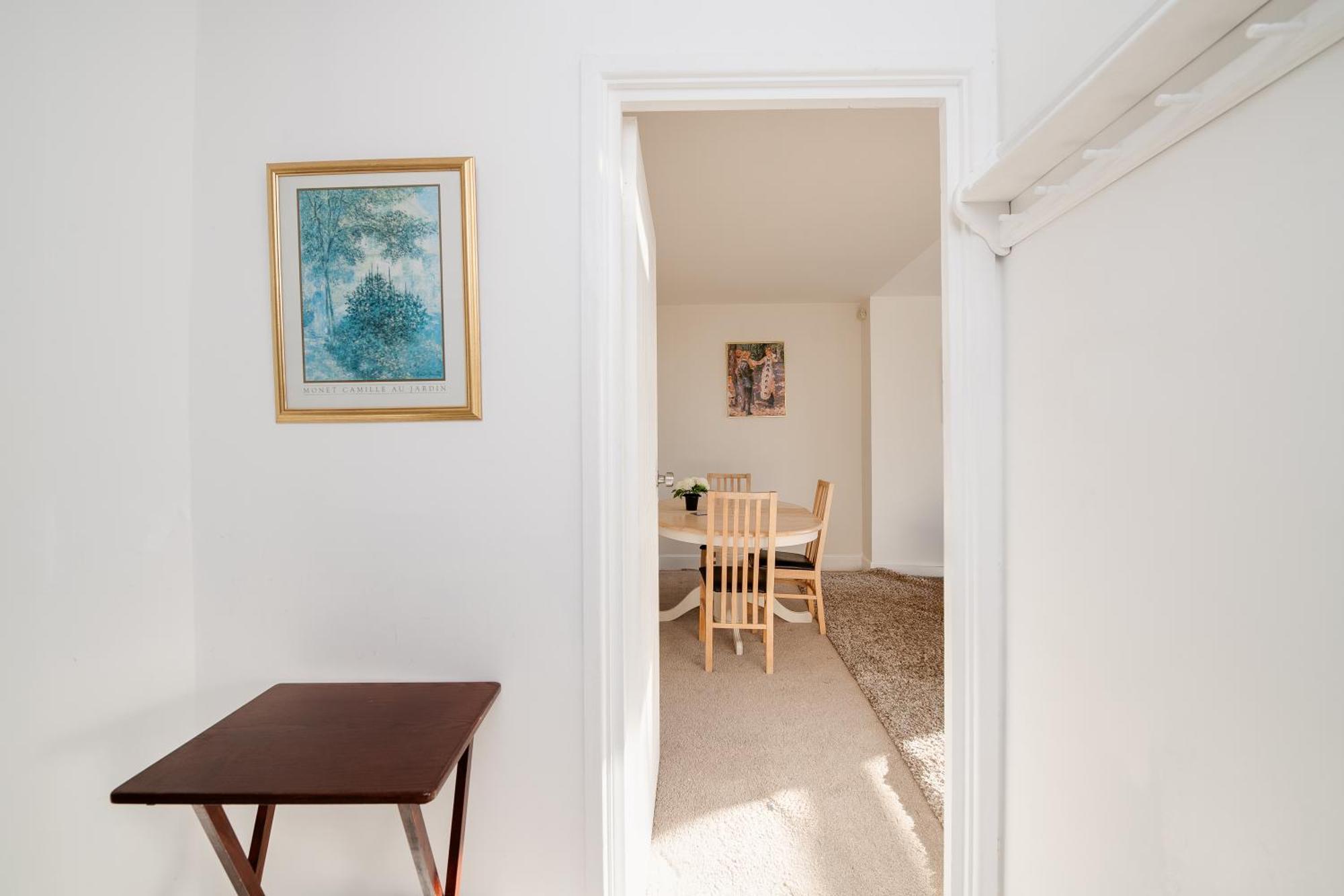 Seaview Central Портсмът Екстериор снимка